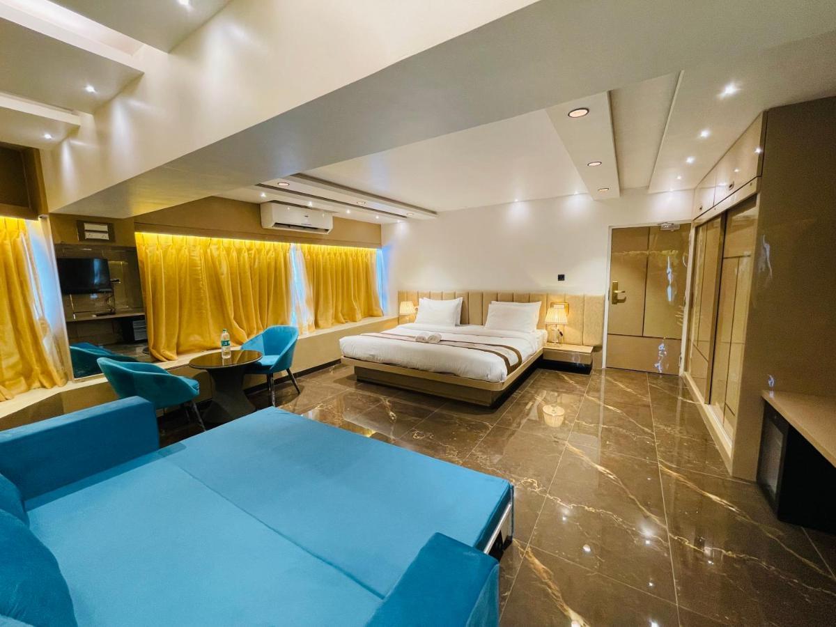 Home2 Renaissance Club Mumbai  Buitenkant foto