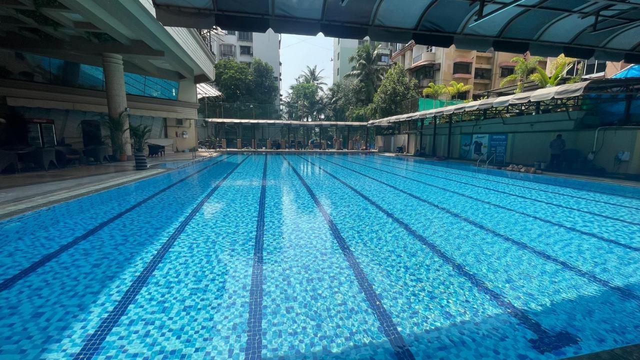 Home2 Renaissance Club Mumbai  Buitenkant foto