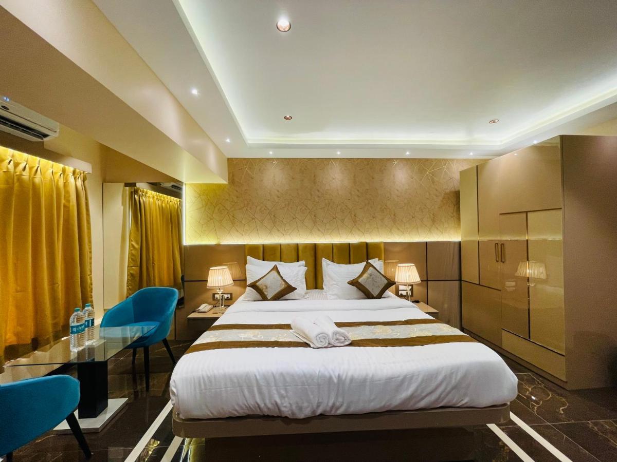 Home2 Renaissance Club Mumbai  Buitenkant foto